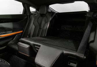 Подержанный автомобиль Changan UNI-V 2023 года (32 фото)