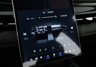 Подержанный автомобиль Geely Preface 2024 года (19 фото)