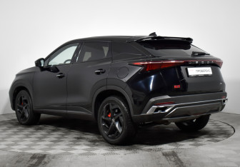 Подержанный автомобиль Omoda C5 2023 года (7 фото)