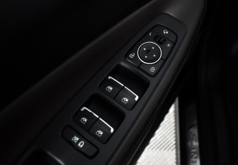 Подержанный автомобиль Hyundai Santa Fe 2019 года (10 фото)