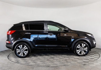 Подержанный автомобиль Kia Sportage 2011 года (4 фото)