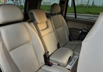 Подержанный автомобиль Volvo XC90 2012 года (30 фото)