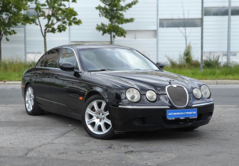Подержанный автомобиль Jaguar S-Type 2007 года (11 фото)