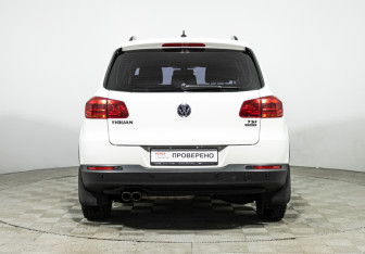 Подержанный автомобиль Volkswagen Tiguan 2013 года (6 фото)