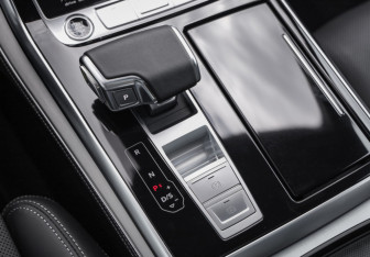 Новый Audi Q8 2025 (34 фото)