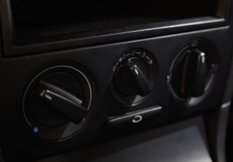 Подержанный автомобиль Skoda Octavia Liftback 2008 года (12 фото)