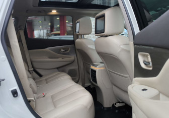 Подержанный автомобиль Nissan Murano Suv 2021 года (18 фото)