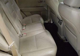 Подержанный автомобиль Lexus RX 2010 года (13 фото)