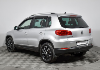 Подержанный автомобиль Volkswagen Tiguan 2012 года (7 фото)