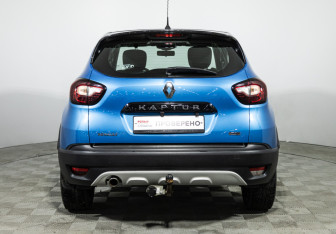 Подержанный автомобиль Renault Kaptur 2017 года (6 фото)