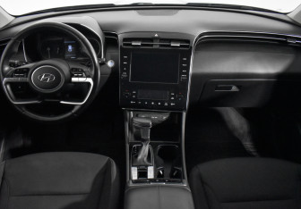 Подержанный автомобиль Hyundai Tucson 2021 года (15 фото)