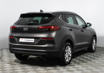 Подержанный автомобиль Hyundai Tucson 2018 года (5 фото)