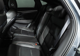 Подержанный автомобиль Geely Tugella 2022 года (10 фото)