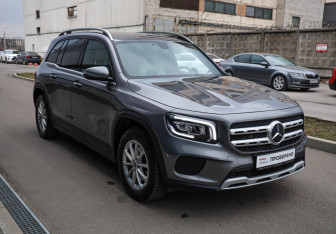 Подержанный автомобиль Mercedes-Benz GLB 2020 года (3 фото)