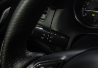 Подержанный автомобиль Mazda CX-5 2012 года (13 фото)