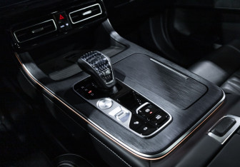 Подержанный автомобиль GAC GS8 2024 года (25 фото)