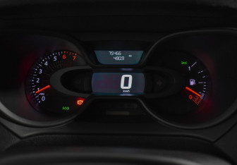 Подержанный автомобиль Renault Kaptur 2020 года (17 фото)