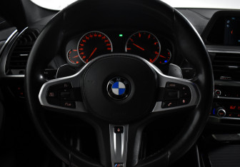 Подержанный автомобиль BMW X4 2019 года (19 фото)