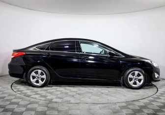 Подержанный автомобиль Hyundai i40 Sedan 2013 года (4 фото)