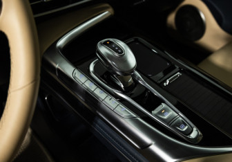 Подержанный автомобиль Voyah Free 2023 года (21 фото)