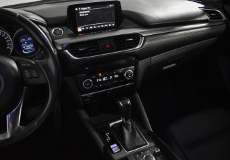 Подержанный автомобиль Mazda 6 Sedan 2015 года (21 фото)