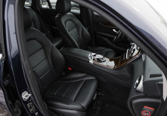 Подержанный автомобиль Mercedes-Benz GLC Coupe 2016 года (28 фото)