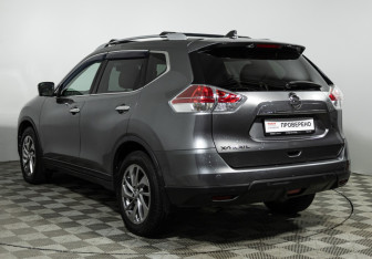 Подержанный автомобиль Nissan X-Trail 2017 года (7 фото)