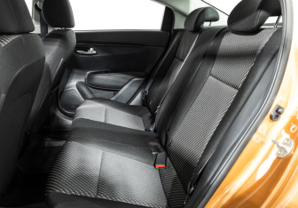 Подержанный автомобиль Kia Rio Sedan 2017 года (10 фото)