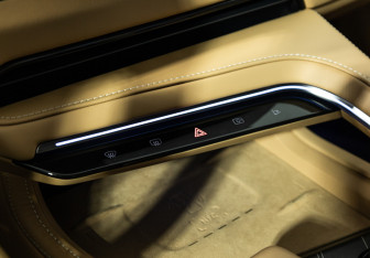 Подержанный автомобиль Zeekr 001 2024 года (21 фото)