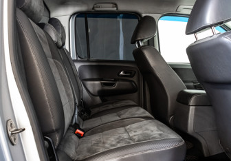 Подержанный автомобиль Volkswagen Amarok 2013 года (17 фото)