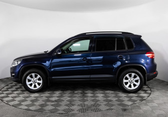 Подержанный автомобиль Volkswagen Tiguan 2012 года (8 фото)