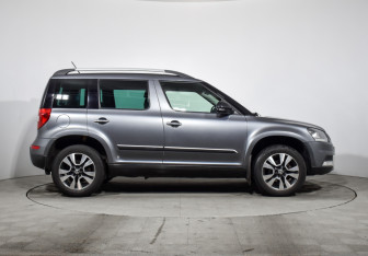Подержанный автомобиль Skoda Yeti 2015 года (4 фото)