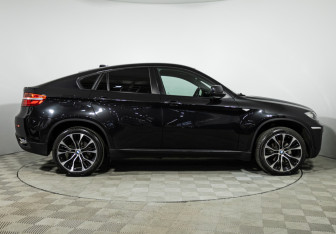 Подержанный автомобиль BMW X6 2013 года (4 фото)