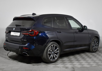 Подержанный автомобиль BMW X3 2021 года (5 фото)