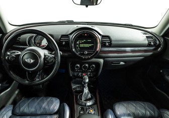 Подержанный автомобиль MINI Clubman Wagon 2016 года (13 фото)