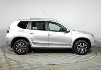 Подержанный автомобиль Nissan Terrano 2018 года (4 фото)