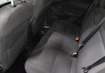 Подержанный автомобиль Ford Focus Wagon 2013 года (11 фото)