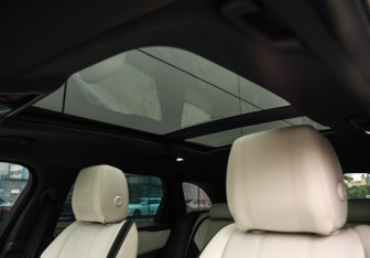Подержанный автомобиль Land Rover Range Rover Velar 2018 года (28 фото)