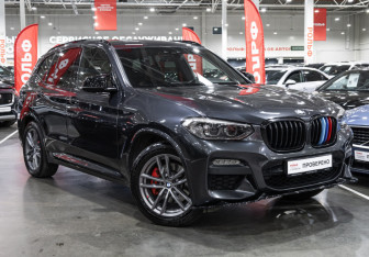 Подержанный автомобиль BMW X3 2019 года (4 фото)