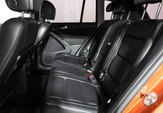 Подержанный автомобиль Volkswagen Tiguan 2016 года (10 фото)