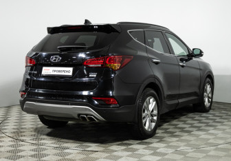 Подержанный автомобиль Hyundai Santa Fe 2017 года (5 фото)
