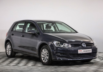 Подержанный автомобиль Volkswagen Golf Hatchback 2015 года (3 фото)