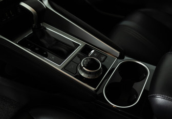 Подержанный автомобиль Mitsubishi Montero Sport 2022 года (27 фото)