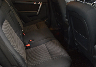 Подержанный автомобиль Chevrolet Captiva 2008 года (12 фото)