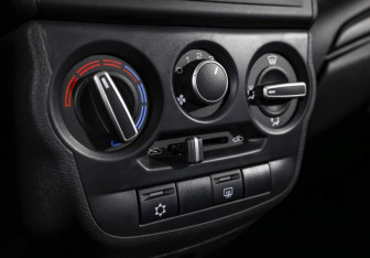 Подержанный автомобиль LADA (ВАЗ) Granta Hatchback 2020 года (16 фото)