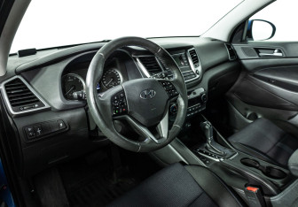 Подержанный автомобиль Hyundai Tucson 2017 года (11 фото)