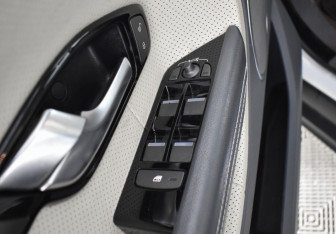 Подержанный автомобиль Land Rover Range Rover Evoque 2014 года (20 фото)