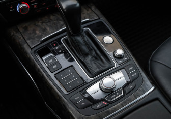 Подержанный автомобиль Audi A6 Sedan 2016 года (19 фото)