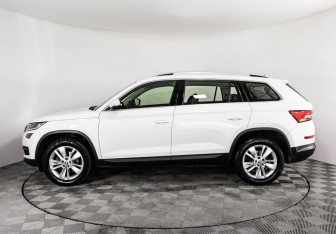 Подержанный автомобиль Skoda Kodiaq 2019 года (10 фото)