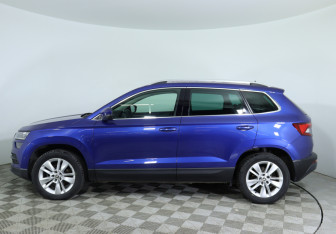 Подержанный автомобиль Skoda Karoq 2020 года (5 фото)